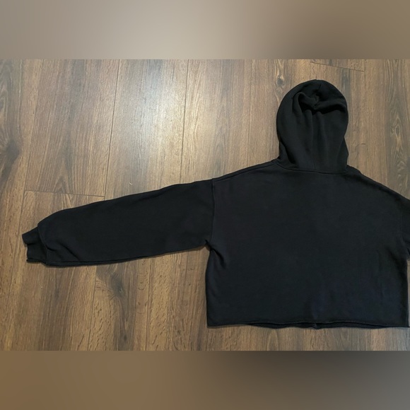 Women’s Bella + Canvas Fleece Black Plant Graphic Crop Sweatshirt L - Picture 9 of 12